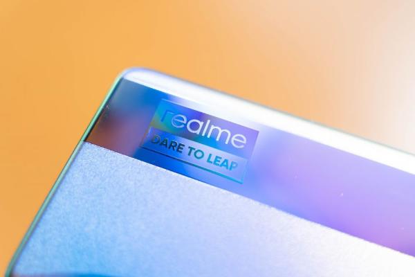 年轻人第一款不偏科的性能旗舰：realme 真我GT Neo评测